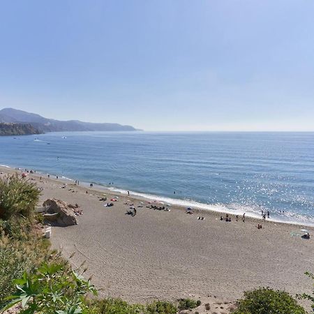 Carabeo 23- Acceso A La Playa Appartement Nerja Buitenkant foto